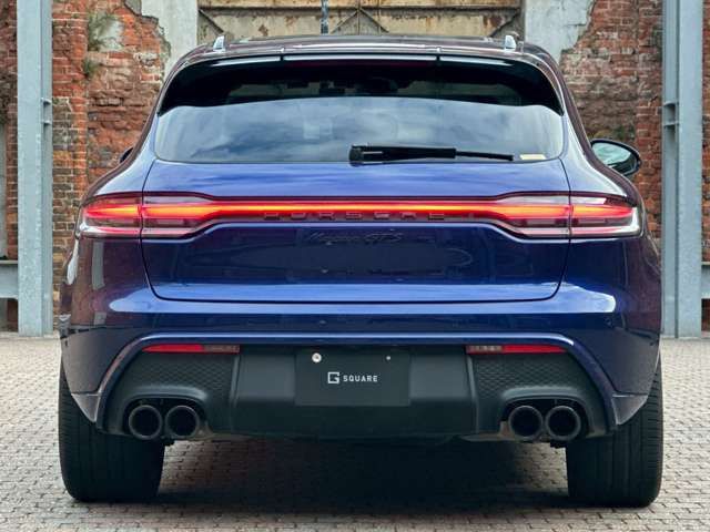 PORSCHE PORSCHE Macan 2023