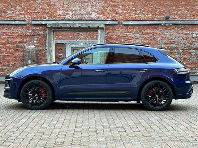PORSCHE PORSCHE Macan 2023