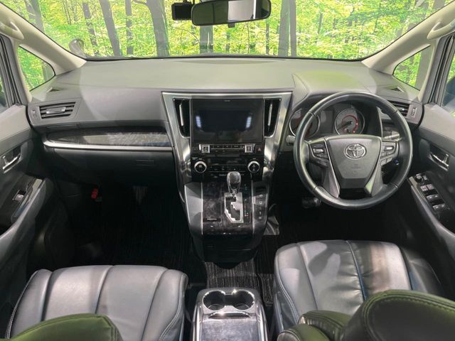 TOYOTA ALPHARD 4WD 2018