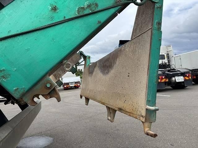 NISSAN DIESEL Quon 2014