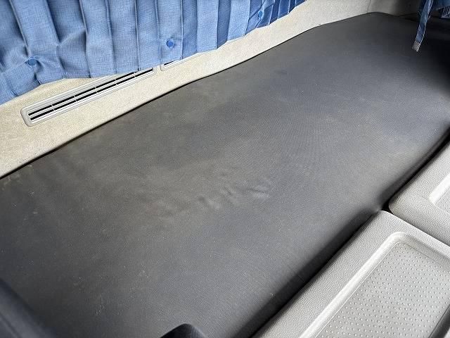 NISSAN DIESEL Quon 2014