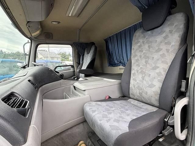 NISSAN DIESEL Quon 2014