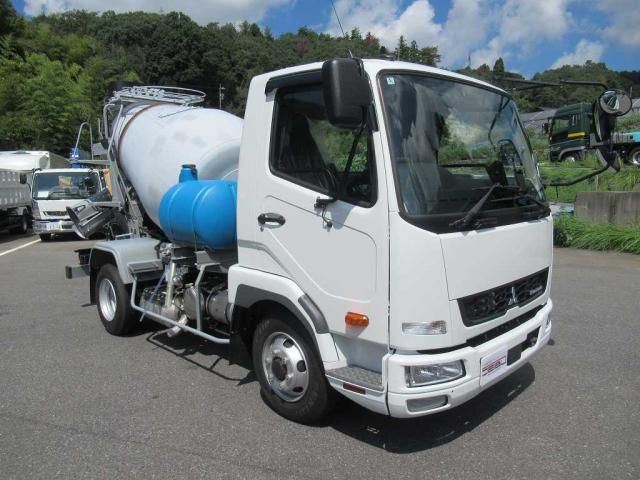 MITSUBISHI FUSOU FIGHTER 2025