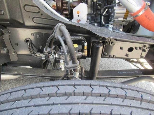 MITSUBISHI FUSOU FIGHTER 2025