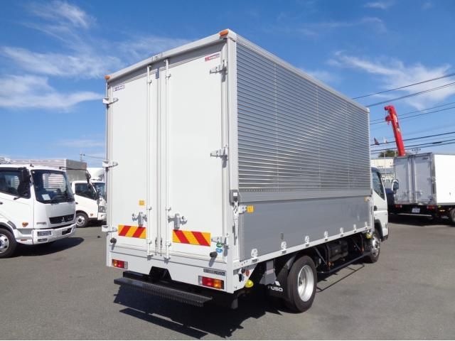 MITSUBISHI CANTER 2023