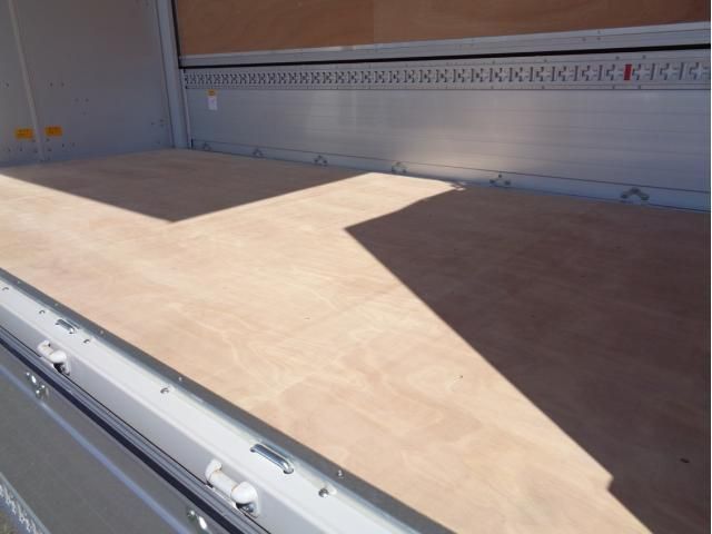 MITSUBISHI CANTER 2023