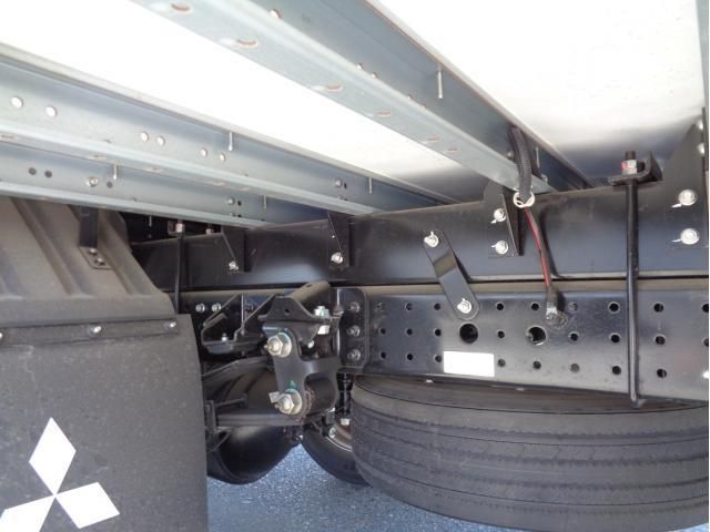 MITSUBISHI CANTER 2023