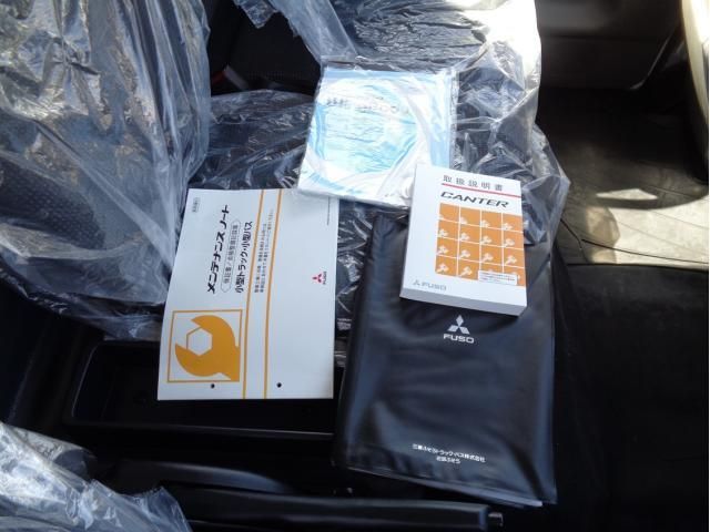 MITSUBISHI CANTER 2023