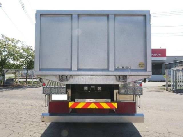 MITSUBISHI FUSOU SUPER GREAT 2021