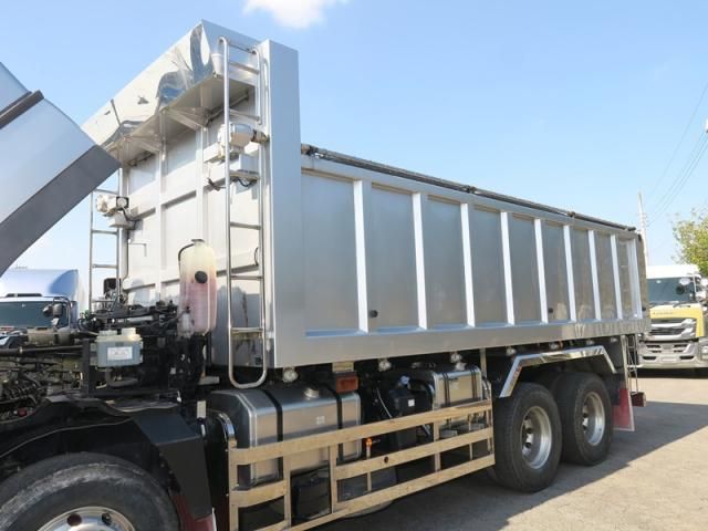 MITSUBISHI FUSOU SUPER GREAT 2021