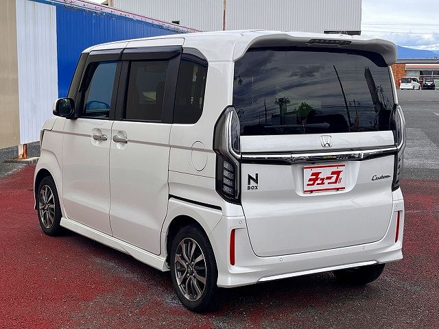 HONDA N BOX CUSTOM 2022