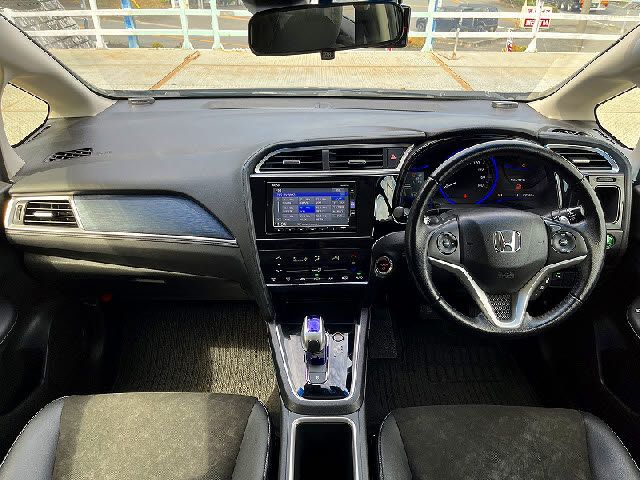 HONDA SHUTTLE HYBRID 2015