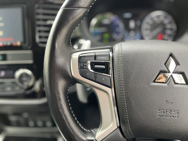 MITSUBISHI OUTLANDER PHEV 2019