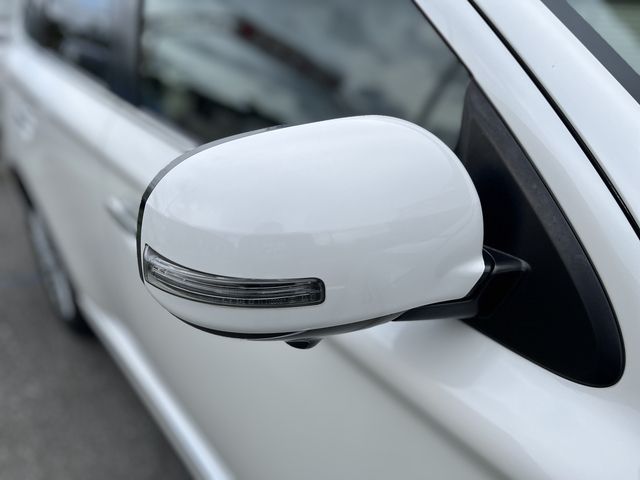 MITSUBISHI OUTLANDER PHEV 2019