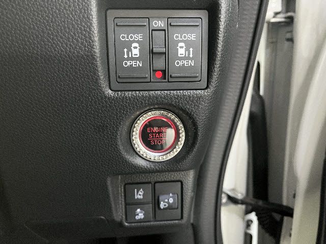 HONDA N BOX CUSTOM 2022