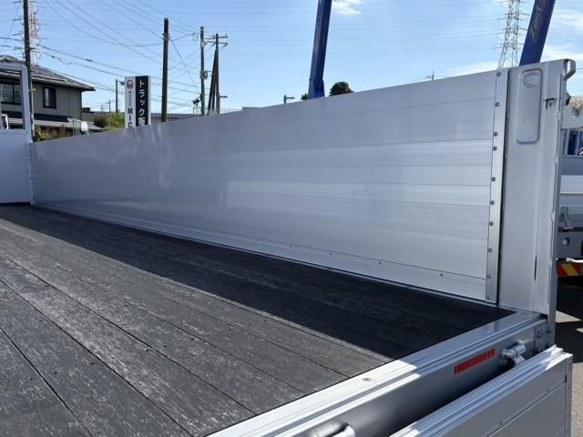 MITSUBISHI FUSOU FIGHTER 2024