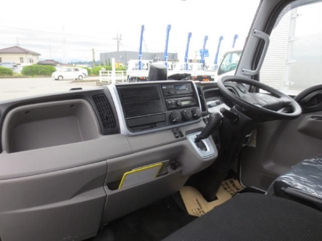 MITSUBISHI CANTER 2021