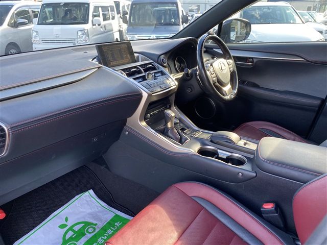 TOYOTA LEXUS NX300h AWD 2015