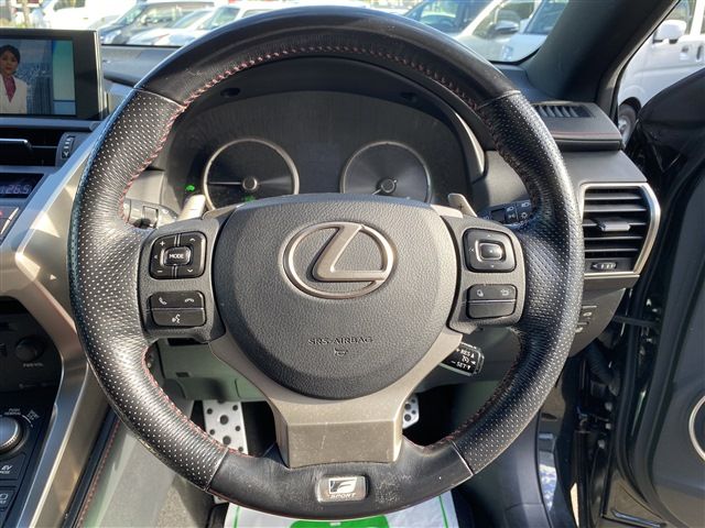 TOYOTA LEXUS NX300h AWD 2015