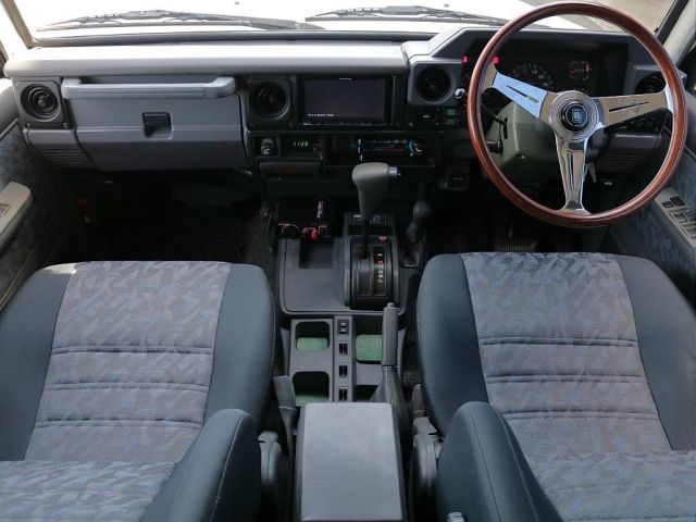 TOYOTA LANDCRUISER van 1998