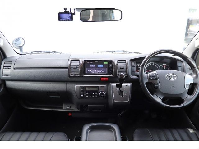 TOYOTA HIACE van 2WD 2018