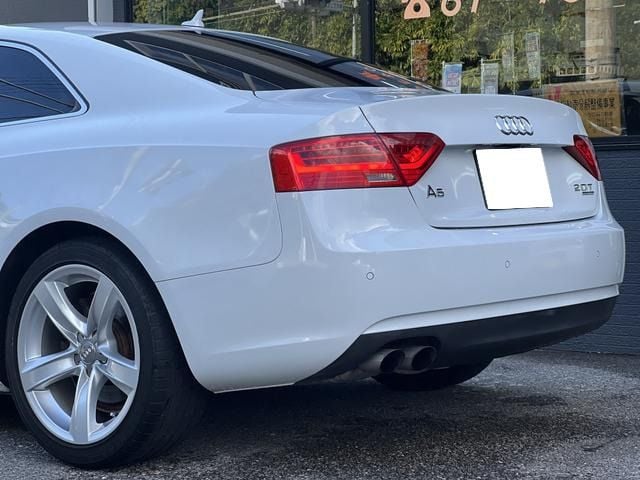 AUDI AUDI A5 2012
