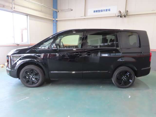 MITSUBISHI DELICA D:5 4WD 2025