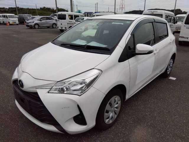 TOYOTA VITZ 2018