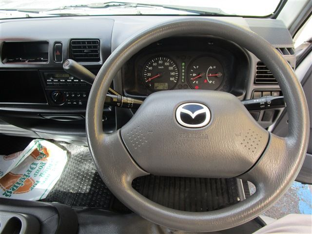 MAZDA BONGO truck 1.15t 2WD 2016