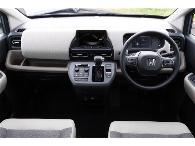 HONDA FREED 4WD 2025