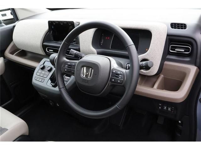 HONDA FREED 4WD 2025