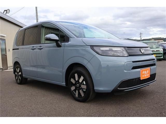 HONDA FREED 4WD 2025
