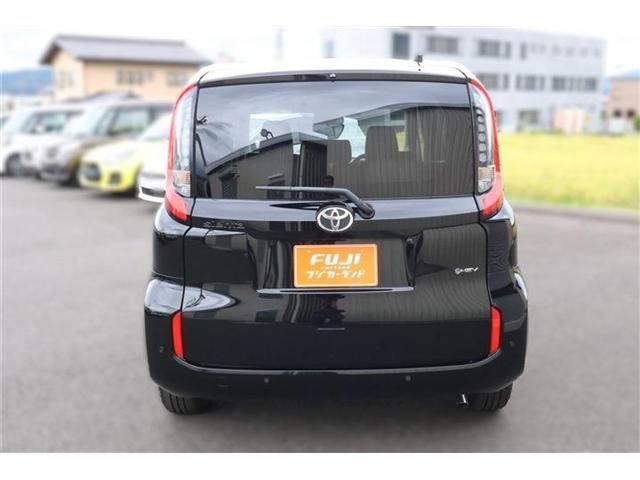 TOYOTA SIENTA HYBRID 2025