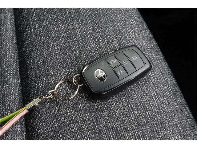 TOYOTA SIENTA HYBRID 2025