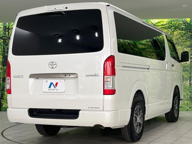 TOYOTA HIACE van 4WD 2023
