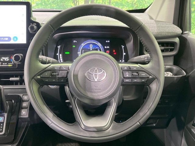 TOYOTA SIENTA HYBRID 2024