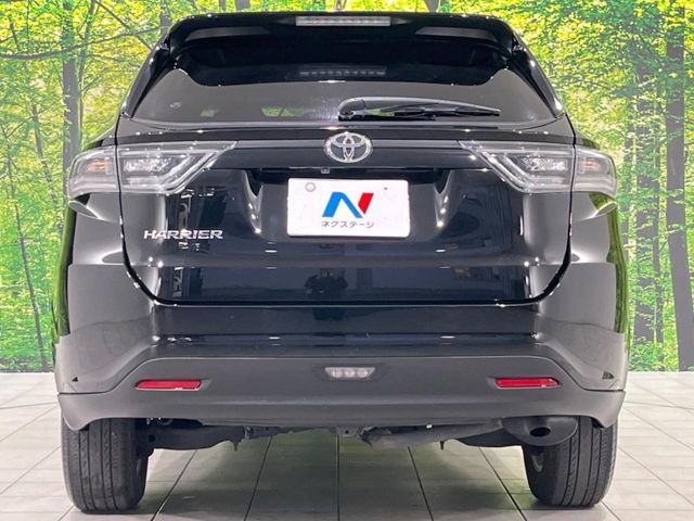 TOYOTA HARRIER 4WD 2015