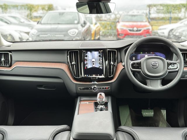 VOLVO VOLVO XC60 2024