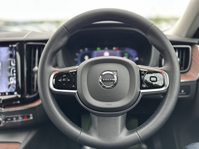 VOLVO VOLVO XC60 2024