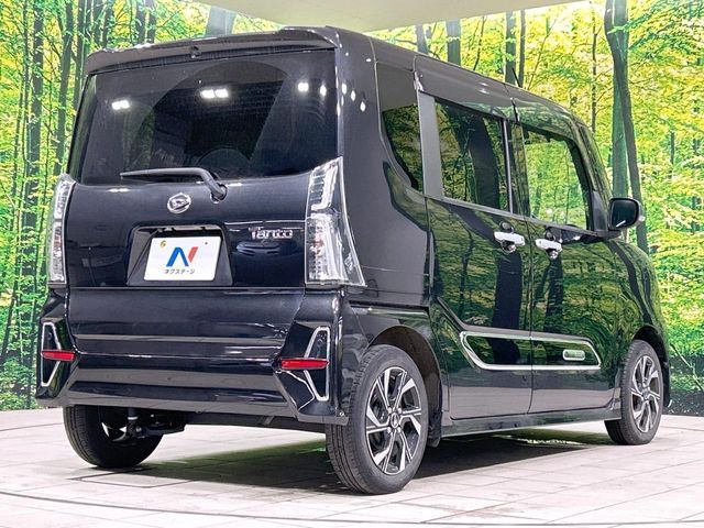 DAIHATSU TANTO CUSTOM 2022