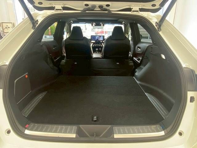 TOYOTA HARRIER HYBRID 2021