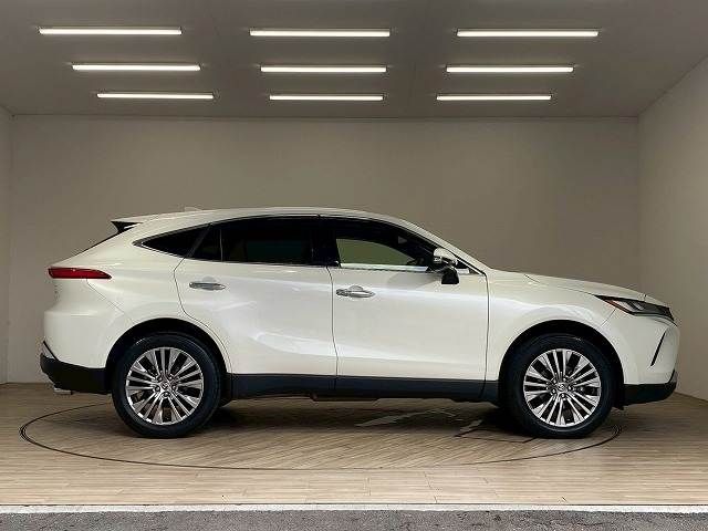 TOYOTA HARRIER HYBRID 2021