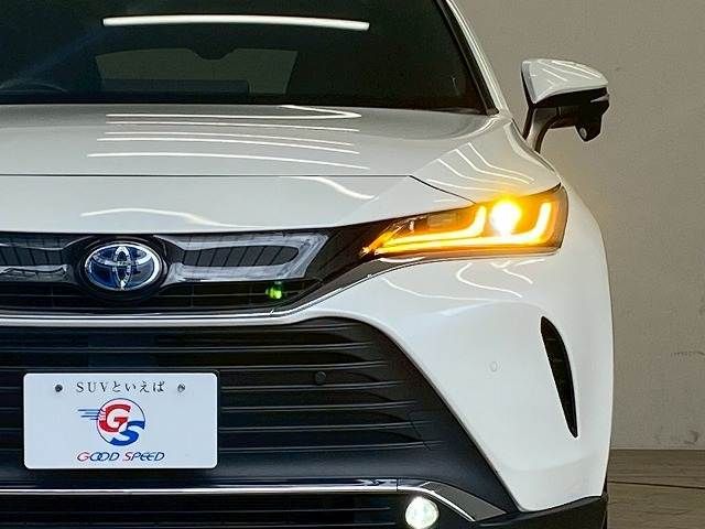 TOYOTA HARRIER HYBRID 2021