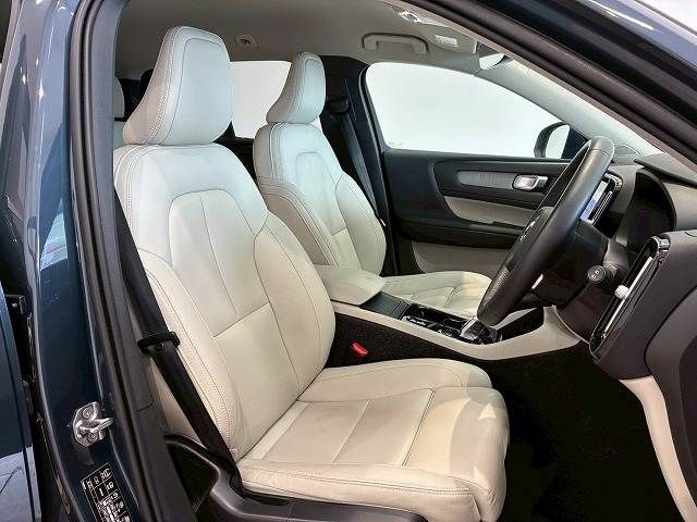 VOLVO VOLVO XC40 2021