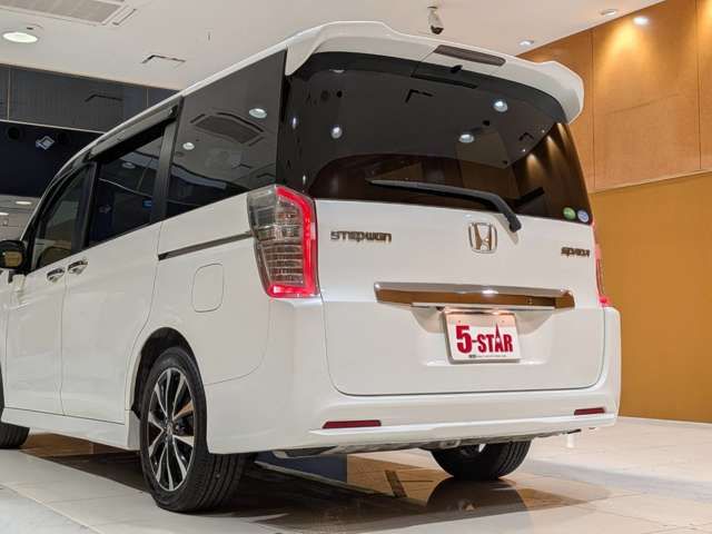 HONDA STEPWAGON SPADA 2014
