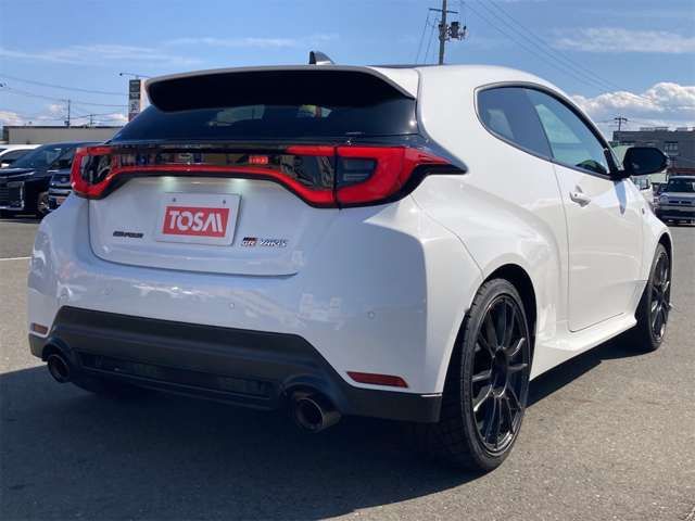 TOYOTA GR YARIS 2024