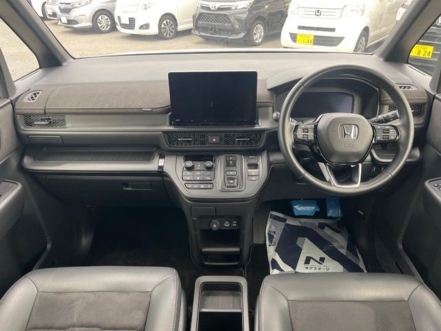 HONDA STEPWAGON e:HEV SPADA 2023