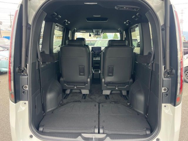 HONDA STEPWAGON e:HEV SPADA 2023