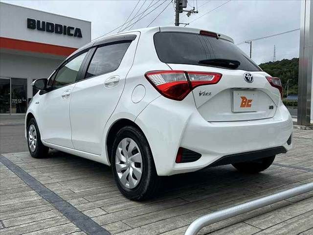 TOYOTA VITZ HYBRID 2018