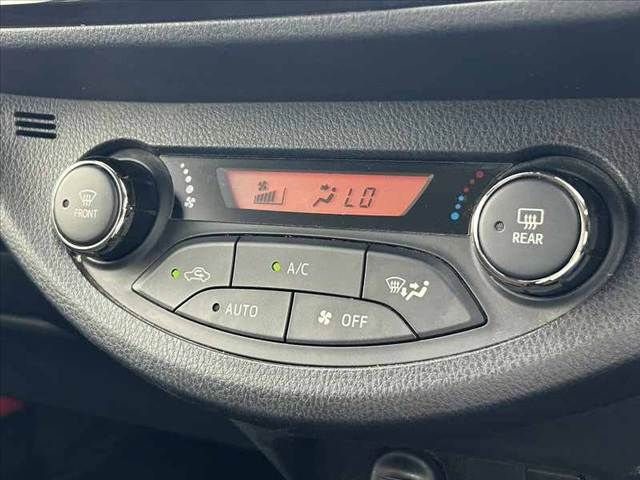 TOYOTA VITZ HYBRID 2018